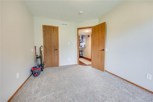 3615-3617 Brush Creek Drive, Lawrence, KS 66047