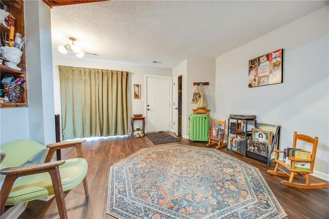 3615-3617 Brush Creek Drive, Lawrence, KS 66047