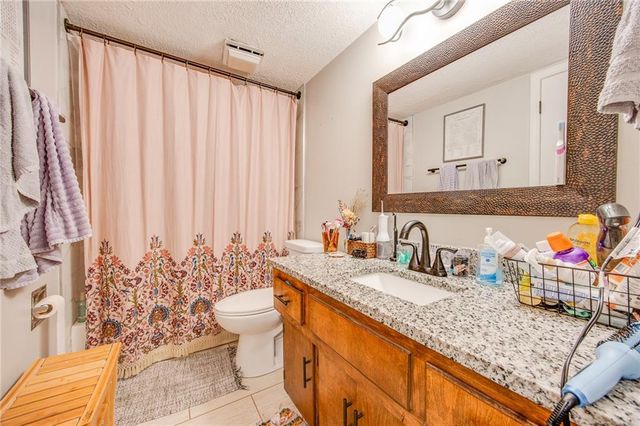 3615-3617 Brush Creek Drive, Lawrence, KS 66047