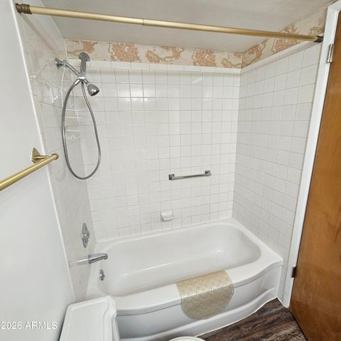 2575 W BERRIDGE Lane D209, Phoenix, AZ 85017