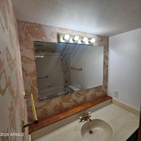 2575 W BERRIDGE Lane D209, Phoenix, AZ 85017