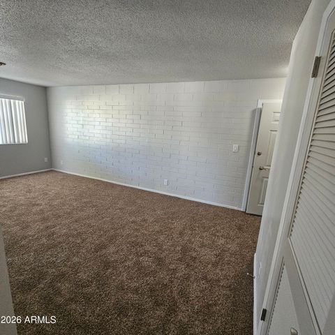 2575 W BERRIDGE Lane D209, Phoenix, AZ 85017