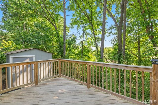 859 Thousand Pines Drive, Fenton, MO 63026