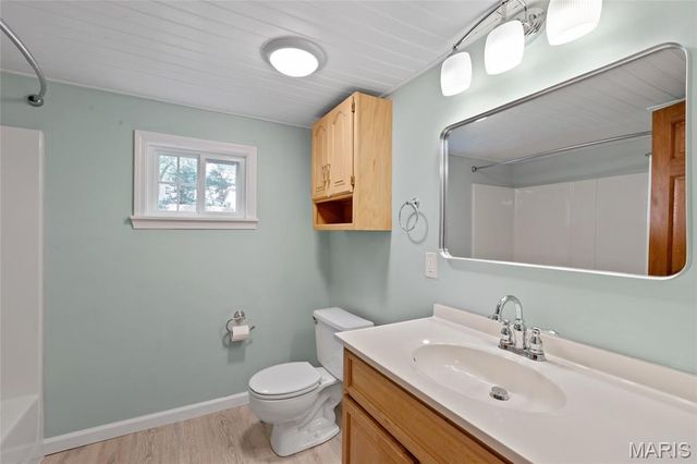 859 Thousand Pines Drive, Fenton, MO 63026