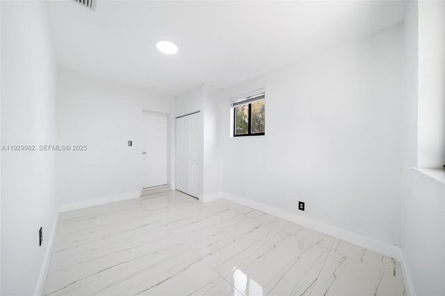 2401 SW 45th Ave, Fort Lauderdale, FL 33317