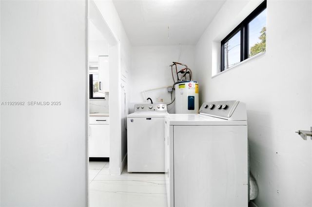 2401 SW 45th Ave, Fort Lauderdale, FL 33317