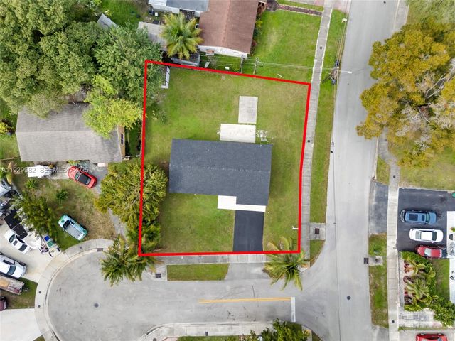 2401 SW 45th Ave, Fort Lauderdale, FL 33317