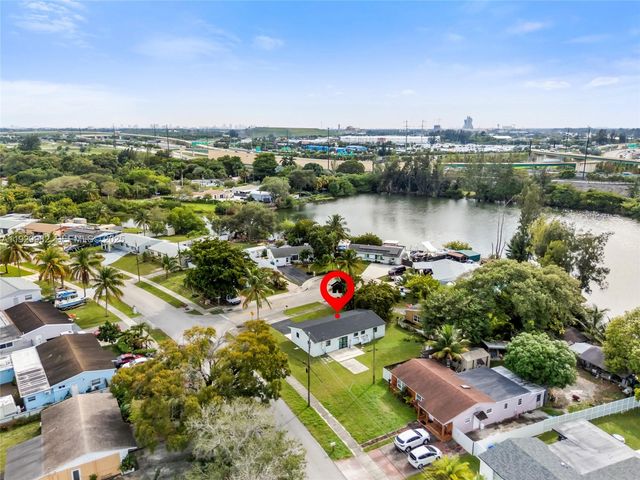 2401 SW 45th Ave, Fort Lauderdale, FL 33317