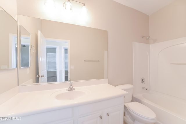 4537 W BURGESS Lane, Laveen, AZ 85339