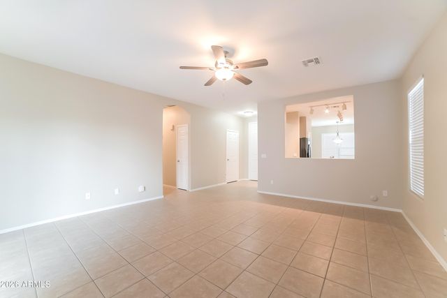 4537 W BURGESS Lane, Laveen, AZ 85339