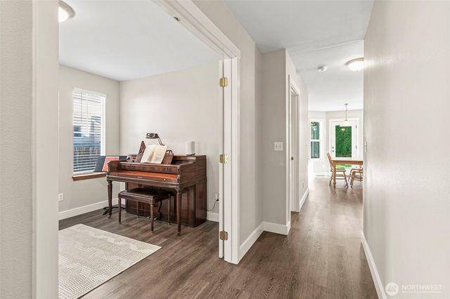 27648 238th Place SE, Maple Valley, WA 98038