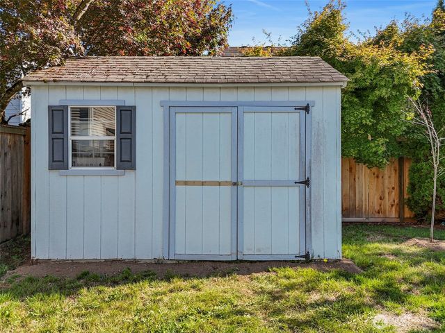 27648 238th Place SE, Maple Valley, WA 98038