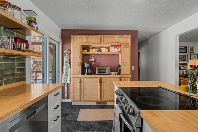 11 Turner Avenue, Milton, VT 05468