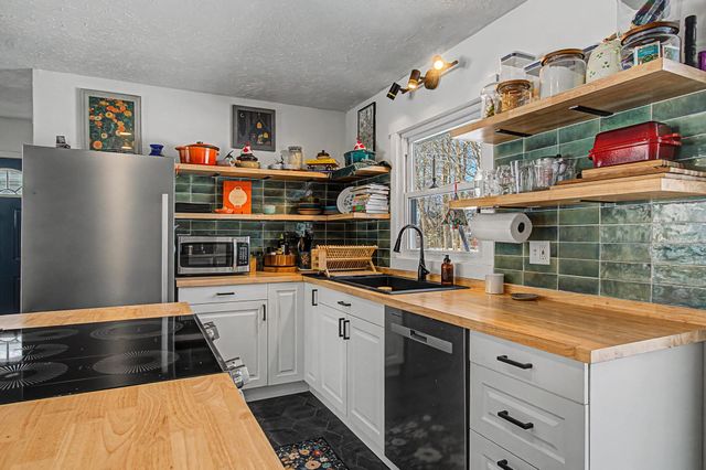 11 Turner Avenue, Milton, VT 05468