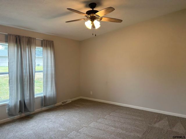 16410 Iske Drive, Bellevue, NE 68123