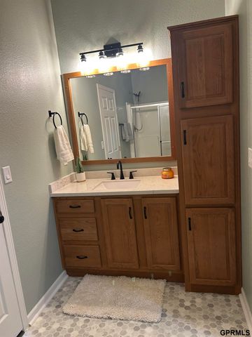 16410 Iske Drive, Bellevue, NE 68123