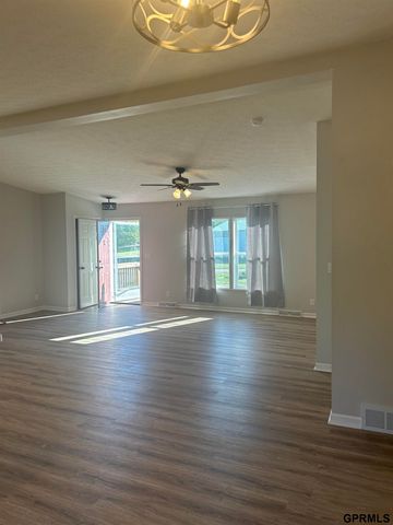 16410 Iske Drive, Bellevue, NE 68123