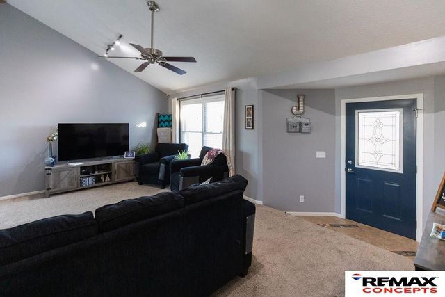 5059 N 20th Street, Lincoln, NE 68521