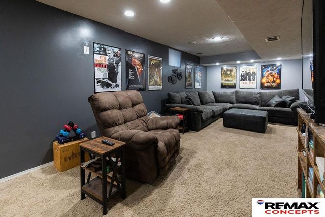 5059 N 20th Street, Lincoln, NE 68521