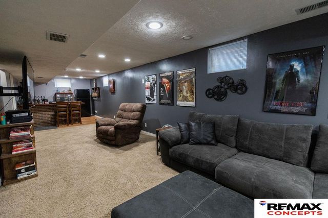 5059 N 20th Street, Lincoln, NE 68521