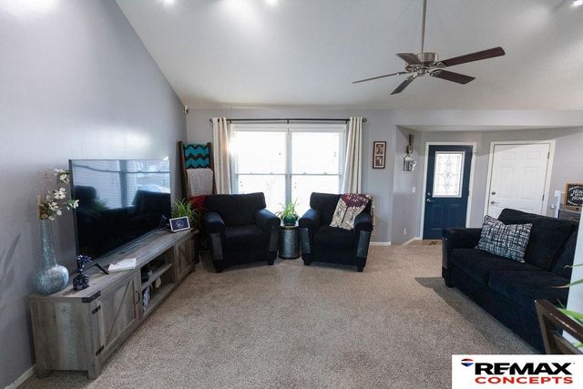 5059 N 20th Street, Lincoln, NE 68521