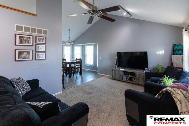 5059 N 20th Street, Lincoln, NE 68521