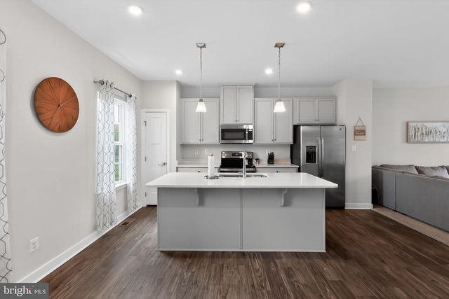 1930 SPEARFISH CT, Newark, DE 19702
