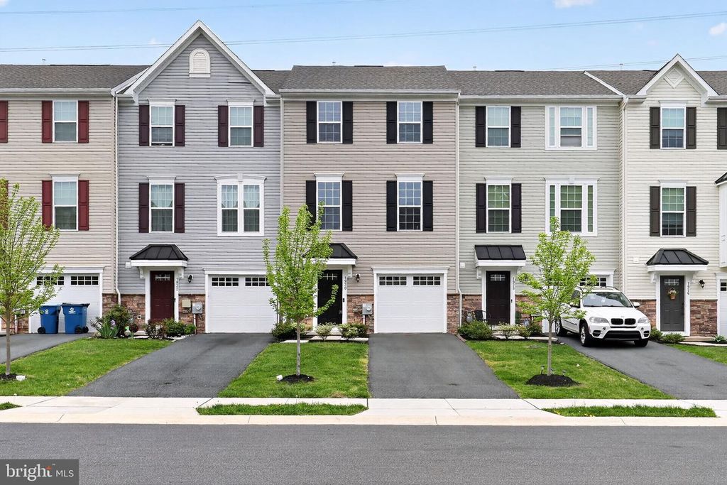 1930 SPEARFISH CT, Newark, DE 19702