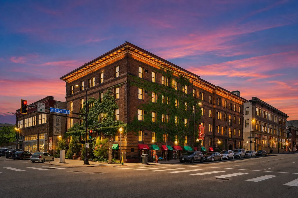 11 S 12th Street 402, Minneapolis, MN 55403 — exterior
