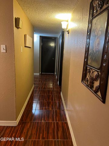 1820 JACK NICKLAUS Drive, El Paso, TX 79935