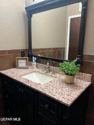 1820 JACK NICKLAUS Drive, El Paso, TX 79935