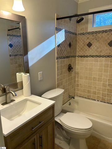 106 Long Hill Street, Greenville, SC 29605