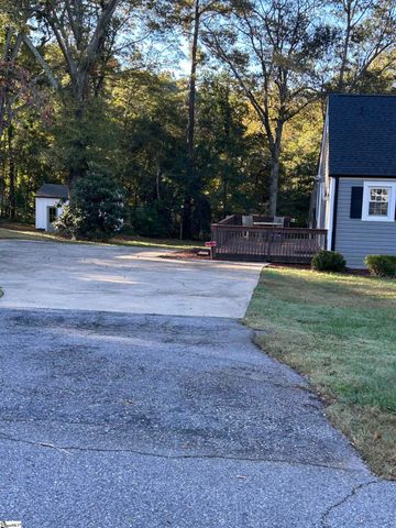 106 Long Hill Street, Greenville, SC 29605