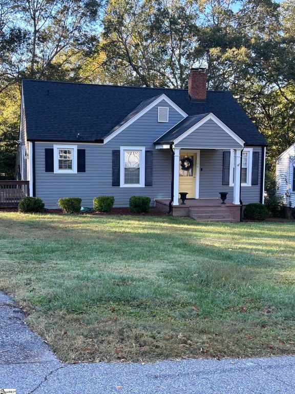 106 Long Hill Street, Greenville, SC 29605