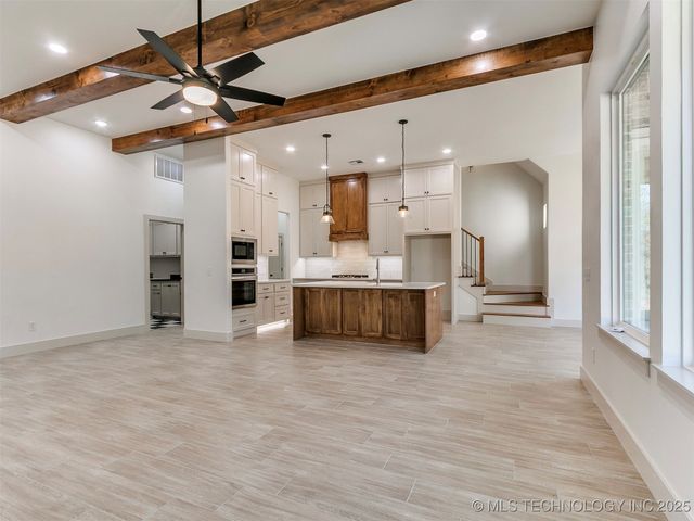 15919 Vernon Circle, Newalla, OK 74857