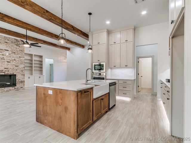 15919 Vernon Circle, Newalla, OK 74857