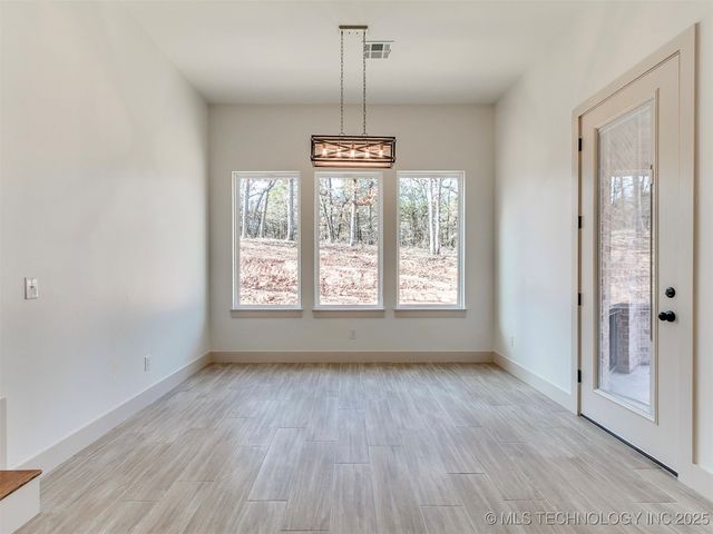 15919 Vernon Circle, Newalla, OK 74857