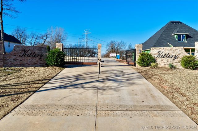 15919 Vernon Circle, Newalla, OK 74857