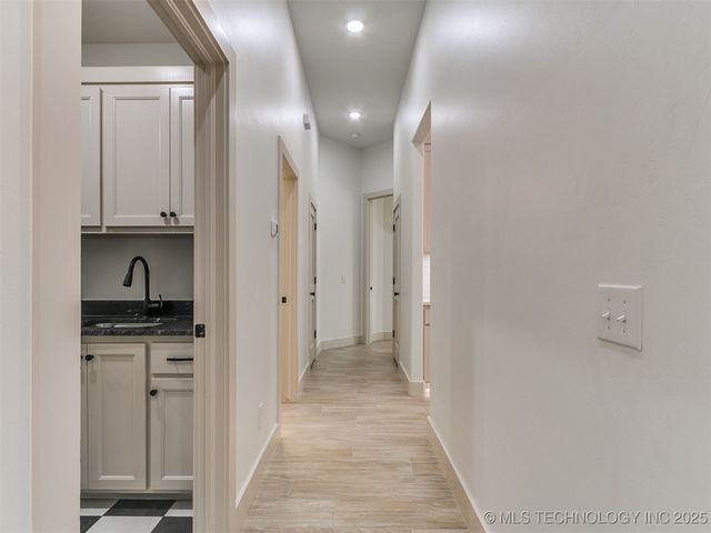 15919 Vernon Circle, Newalla, OK 74857