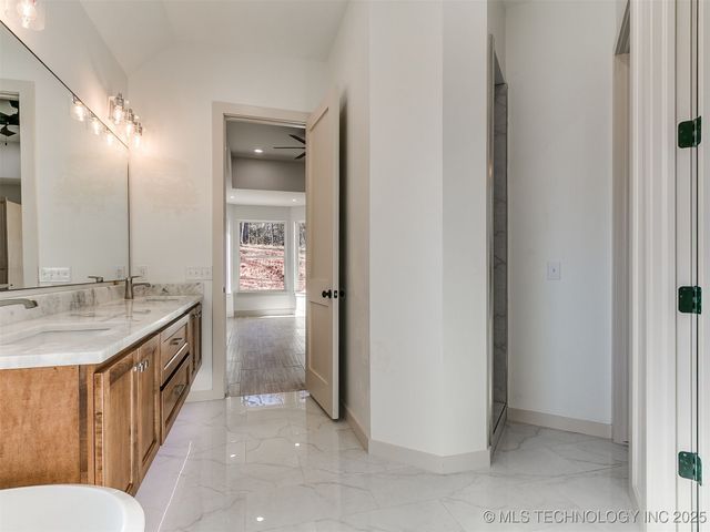 15919 Vernon Circle, Newalla, OK 74857