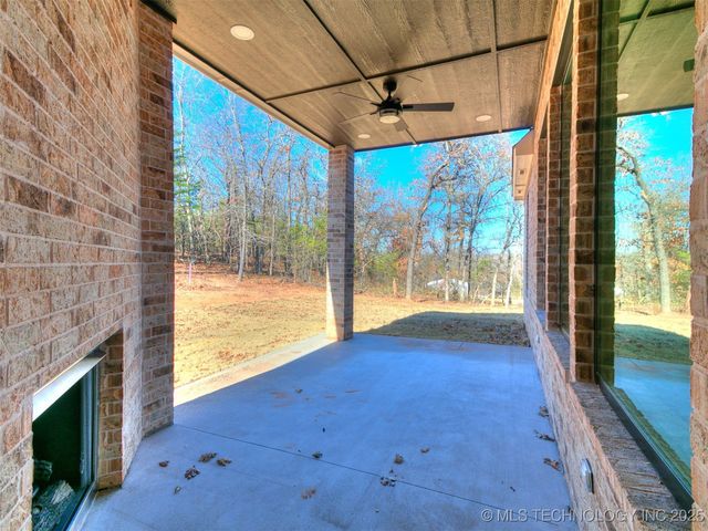 15919 Vernon Circle, Newalla, OK 74857