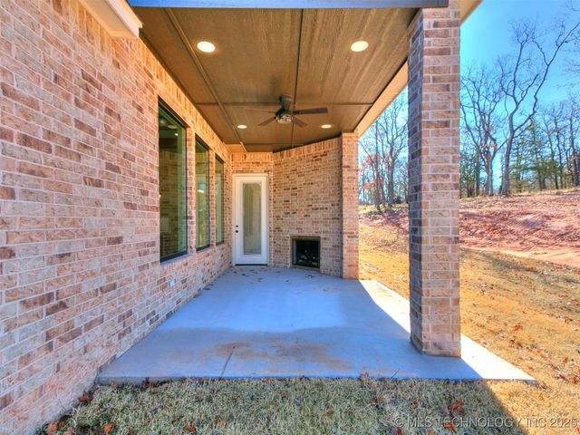 15919 Vernon Circle, Newalla, OK 74857