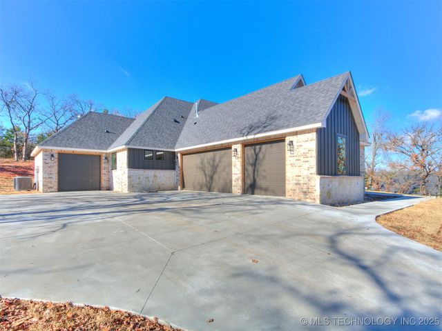 15919 Vernon Circle, Newalla, OK 74857