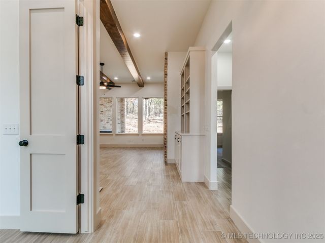 15919 Vernon Circle, Newalla, OK 74857