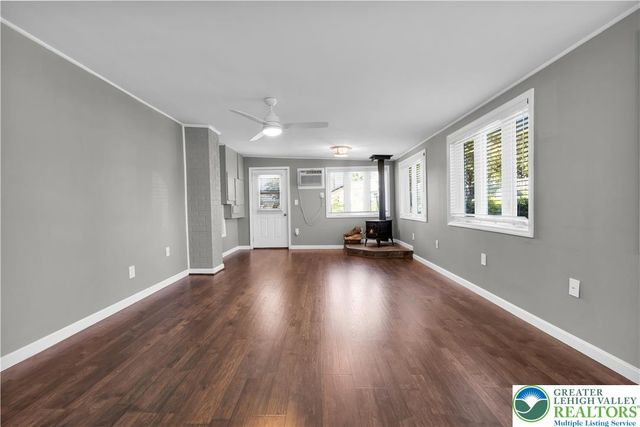 2049 Vista Drive, Bethlehem City, PA 18018