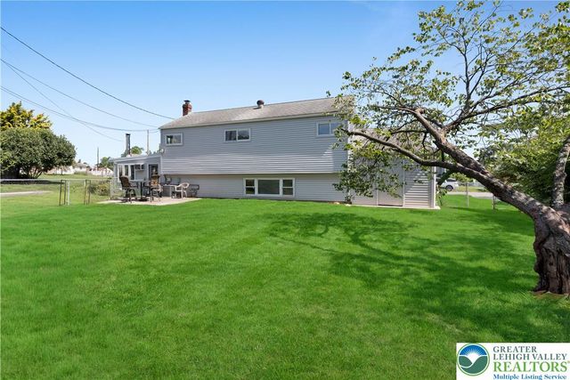 2049 Vista Drive, Bethlehem City, PA 18018