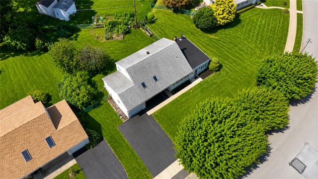 2049 Vista Drive, Bethlehem City, PA 18018