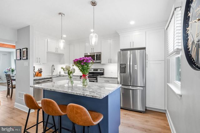 256 BIRCH DR, Lafayette Hill, PA 19444