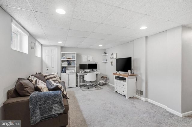 256 BIRCH DR, Lafayette Hill, PA 19444