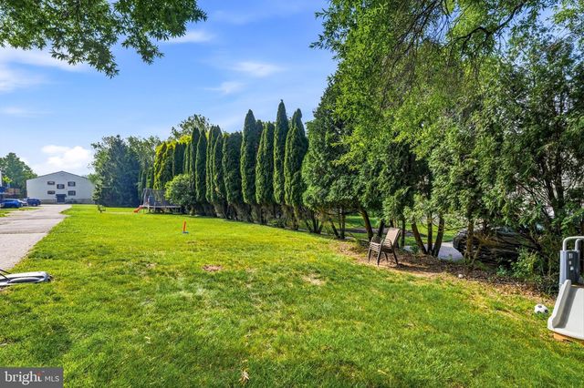 256 BIRCH DR, Lafayette Hill, PA 19444